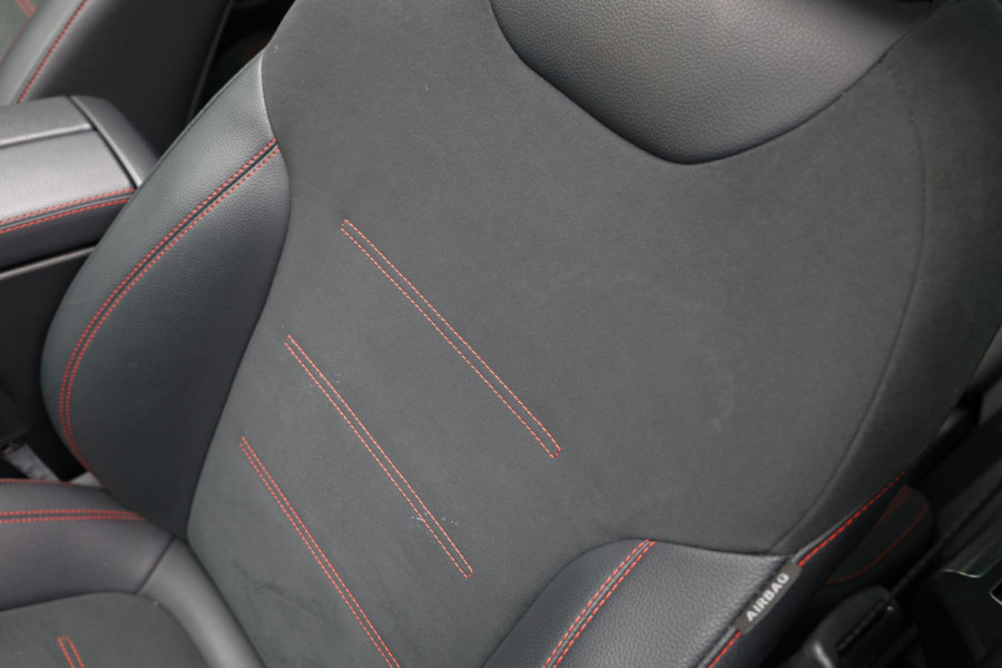 Mercedes-Benz GLA 250 4MATIC AMG Line |Pano|Ambient|Camera|