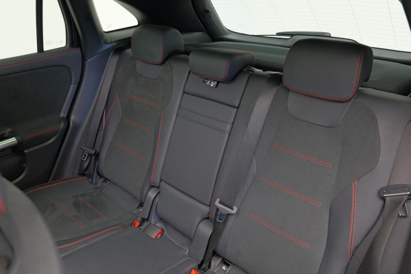 Mercedes-Benz GLA 250 4MATIC AMG Line |Pano|Ambient|Camera|