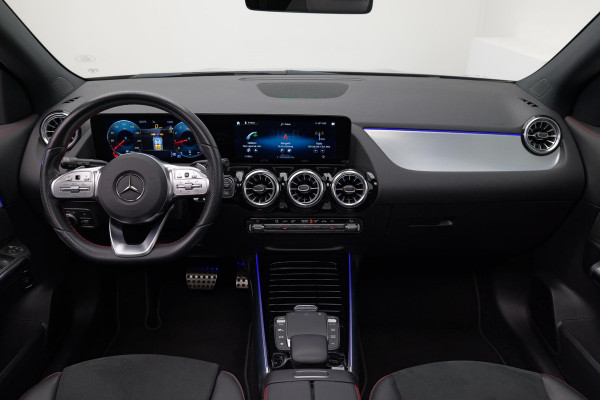 Mercedes-Benz GLA 250 4MATIC AMG Line |Pano|Ambient|Camera|