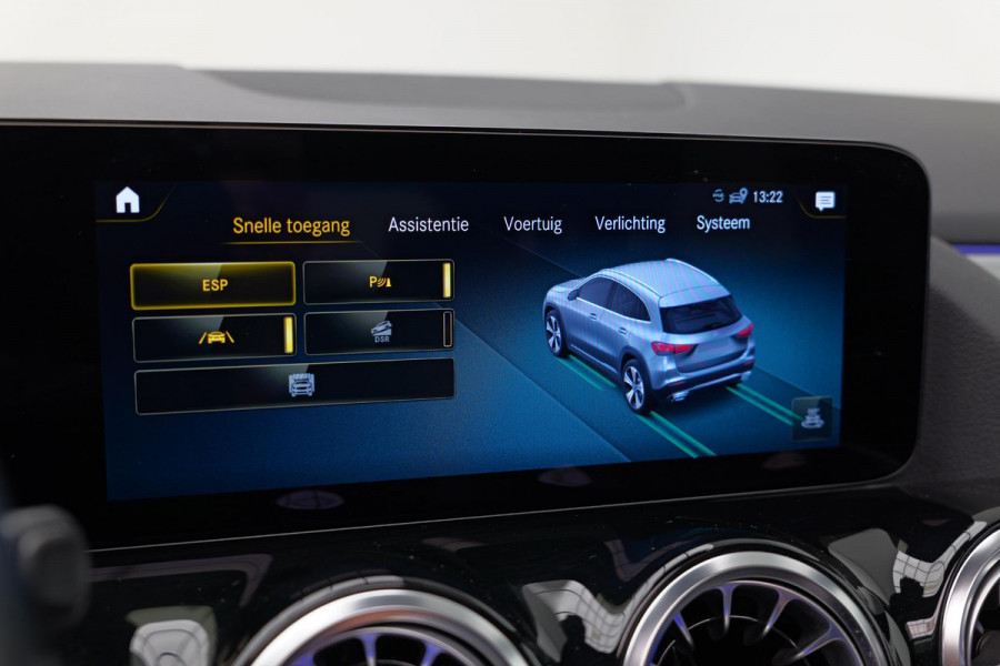 Mercedes-Benz GLA 250 4MATIC AMG Line |Pano|Ambient|Camera|