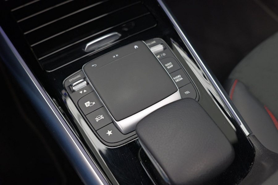 Mercedes-Benz GLA 250 4MATIC AMG Line |Pano|Ambient|Camera|