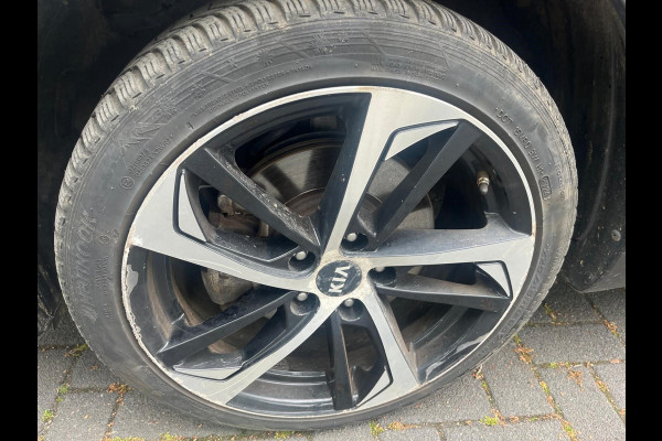 Kia e-Niro ExecutiveLine 64 kWh AIRCO I 3 FASEN OPLADER I LEDER INTERIEUR I NAV I COMPLETE UITVOERING