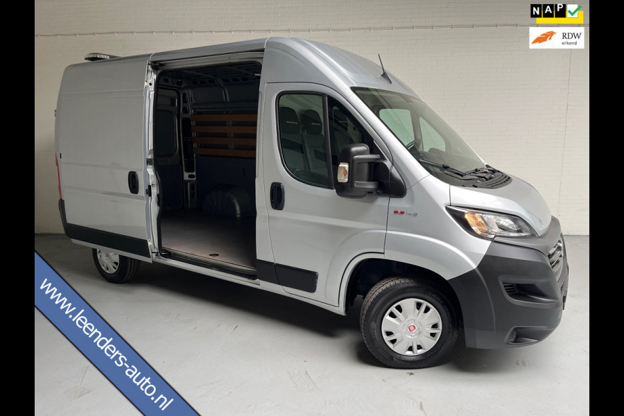 Fiat Ducato Automaat 30 2.3 MultiJet 140pk euro6 L2H2 3Persoons Airco Navigatie Trekhaak Zilvergrijs Metallic RIJKLAARPRIJS!