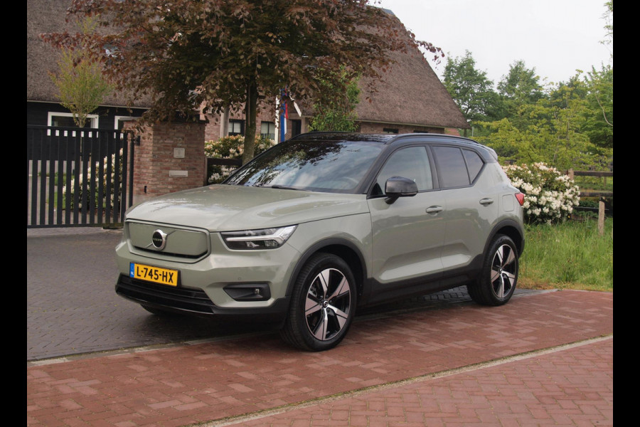 Volvo XC40 Recharge P8 AWD R-Design | Camera | Warmtepomp | Apple Carplay | Cruise Control |