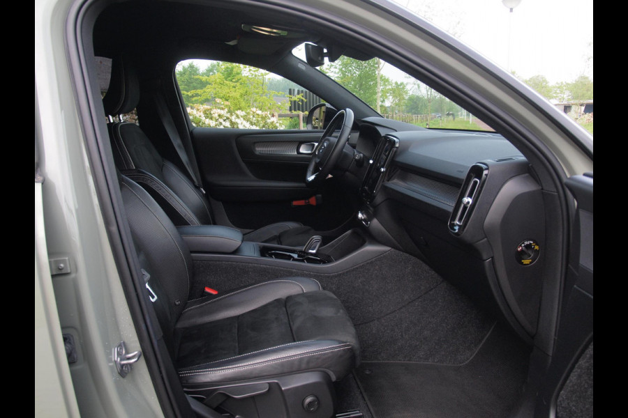 Volvo XC40 Recharge P8 AWD R-Design | Camera | Warmtepomp | Apple Carplay | Cruise Control |
