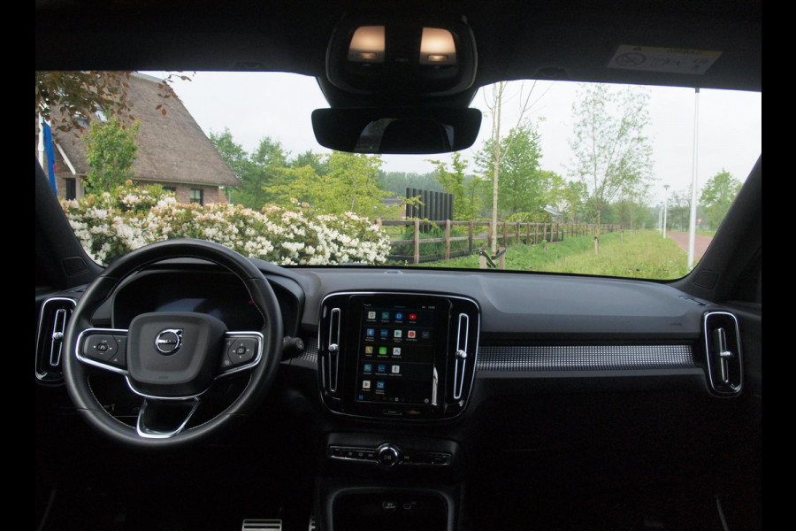 Volvo XC40 Recharge P8 AWD R-Design | Camera | Warmtepomp | Apple Carplay | Cruise Control |