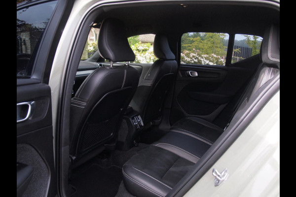 Volvo XC40 Recharge P8 AWD R-Design | Camera | Warmtepomp | Apple Carplay | Cruise Control |