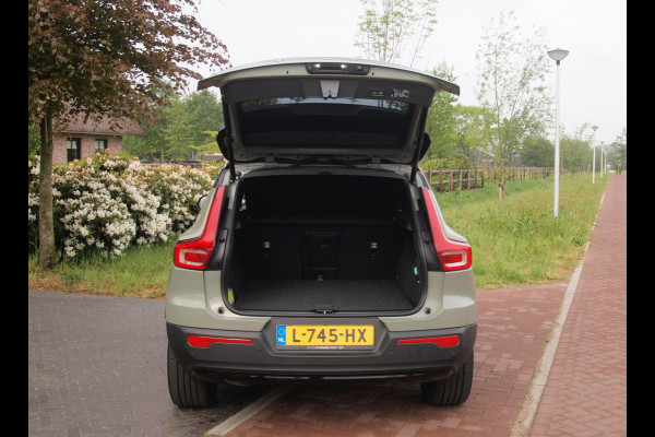 Volvo XC40 Recharge P8 AWD R-Design | Camera | Warmtepomp | Apple Carplay | Cruise Control |