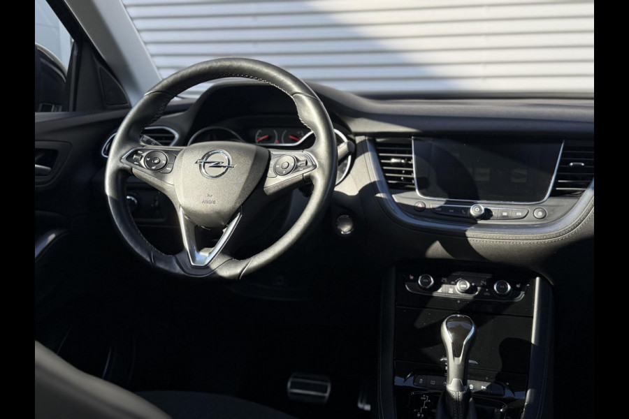Opel Grandland X 1.2 Turbo Ultimate Navi|Camera|Carplay|Clima|Stoelverw V+A|Cruise|D-riem v.v in 2025|Trekhaak|N.A.P|APK tot 05-2027