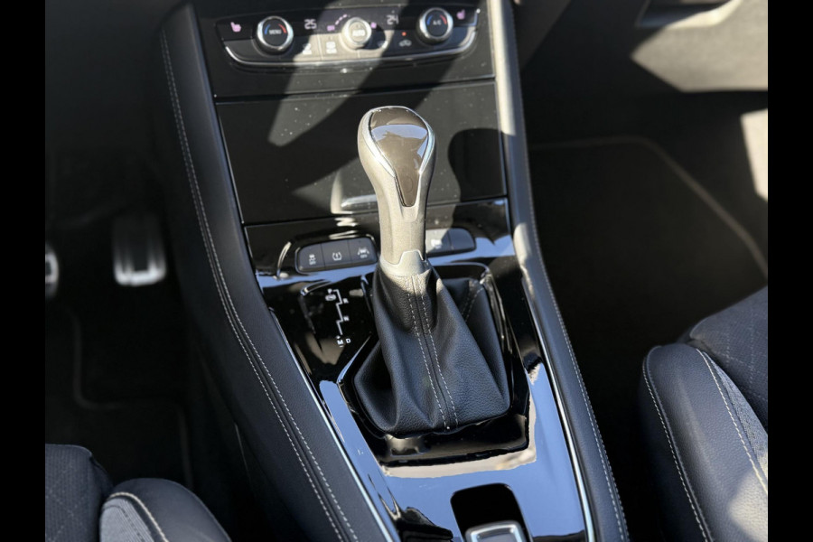 Opel Grandland X 1.2 Turbo Ultimate Navi|Camera|Carplay|Clima|Stoelverw V+A|Cruise|D-riem v.v in 2025|Trekhaak|N.A.P|APK tot 05-2027