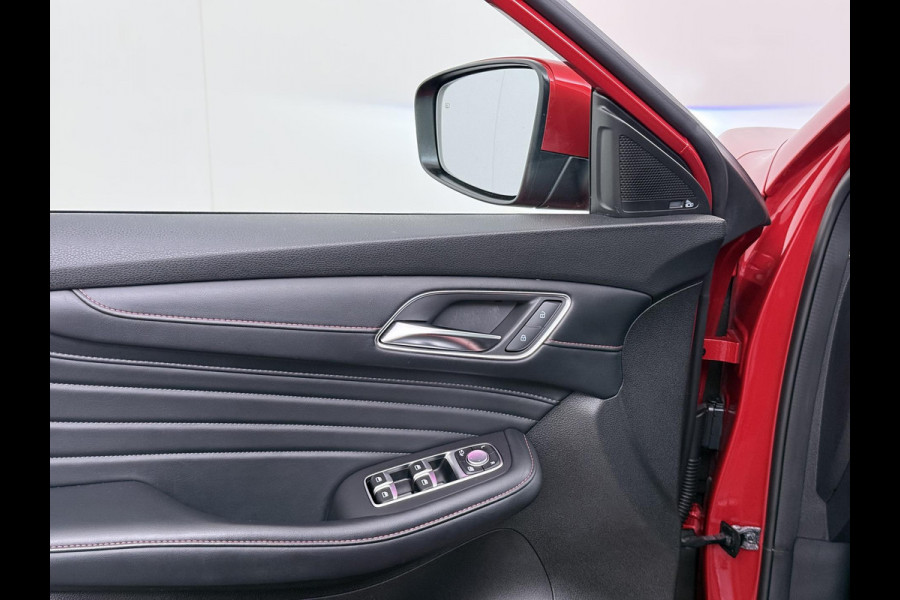 MG EHS 1.5 TGDI Luxury | PHEV | MEGA COMPLEET! | COMPLETE HISTORIE AANWEZIG | FABRIEKSGARANTIE T/M 03-2030 | 52km WLTP ELECTR RIJBEREIK, TOTAAL RIJBEREIK TOT 1.000km! |