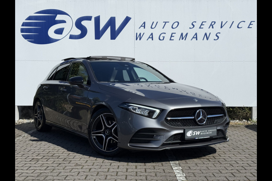 Mercedes-Benz A-Klasse 180 Business Solution AMG | Pano | CarPlay | Ambient Light | Camera | 18 inch