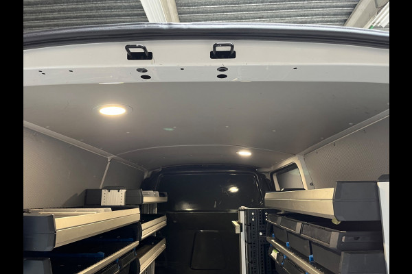 Volkswagen Transporter Automaat DSG Servicewagen 2.0 TDI 150pk L2H1 3Persoons Sortimo Inrichting, Airco, Navigatie, RIJKLAARPRIJS!