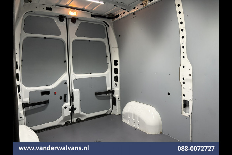 Opel Movano 2.3 CDTI 145pk L2H2 Euro6 Airco | Imperiaal | Trap | Camera | Navigatie | 2500kg Trekhaak Cruisecontrol, Parkeersensoren, Bijrijdersbank
