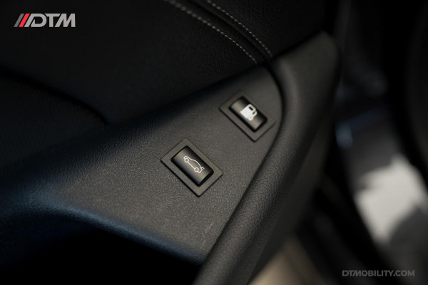 BMW 5 Serie 530e High Executive | Schuifdak | Adaptief cruise