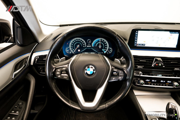 BMW 5 Serie 530e High Executive | Schuifdak | Adaptief cruise