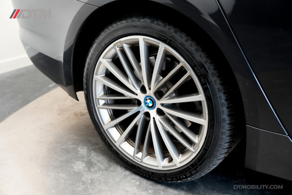 BMW 5 Serie 530e High Executive | Schuifdak | Adaptief cruise