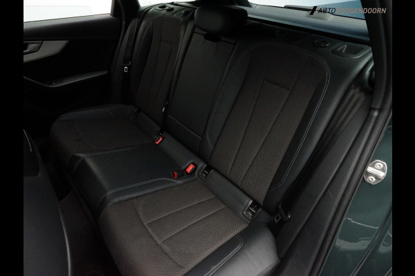 Audi A4 Avant 35 TFSI Sport 3x S line (PREMIUM KLEUR,TREKHAAK,STOELVERWARMING,PARKEERSENSOREN,NAVIGATIE,CRUISE,LED,TOPCONDITIE)