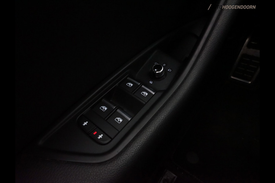 Audi A4 Avant 35 TFSI Sport 3x S line (PREMIUM KLEUR,TREKHAAK,STOELVERWARMING,PARKEERSENSOREN,NAVIGATIE,CRUISE,LED,TOPCONDITIE)