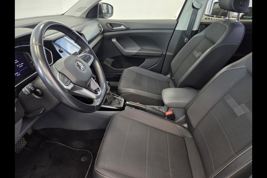 Volkswagen T-Cross 1.0 TSI Style Business R VCP Stoelverwarming Navigatie 24 Maanden garantie* (Vraag naar de voorwaarden)