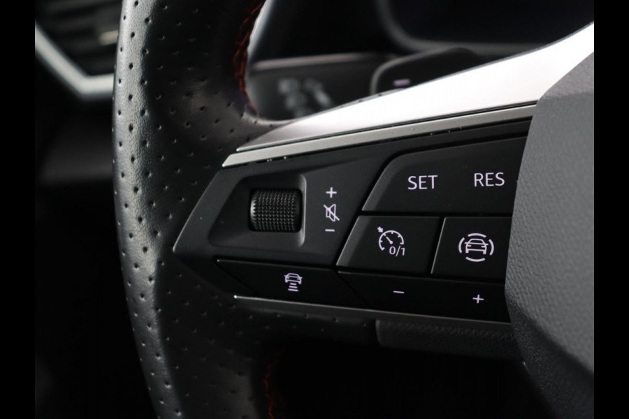 Seat Leon 1.4 TSI eHybrid PHEV FR | SOH 91,2% | Stoelverwarming | Adaptive cruise | Navigatie | Sfeerverlichting | Keyless | Stuurverwarming | Camera | 18'' | Full LED | Digital Cockpit | Plug In