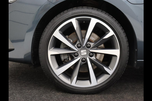 Seat Leon 1.4 TSI eHybrid PHEV FR | SOH 91,2% | Stoelverwarming | Adaptive cruise | Navigatie | Sfeerverlichting | Keyless | Stuurverwarming | Camera | 18'' | Full LED | Digital Cockpit | Plug In