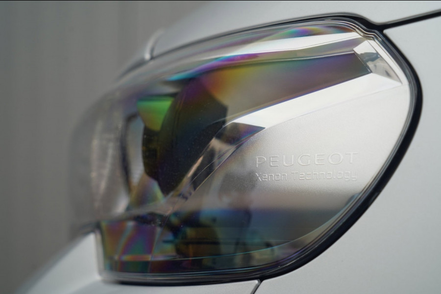Peugeot Expert 231L 2.0 BlueHDI 180 DC Premium Pack / 5 Pers. / Head-Up / Xenon / Navi / Trekhaak / Automaat
