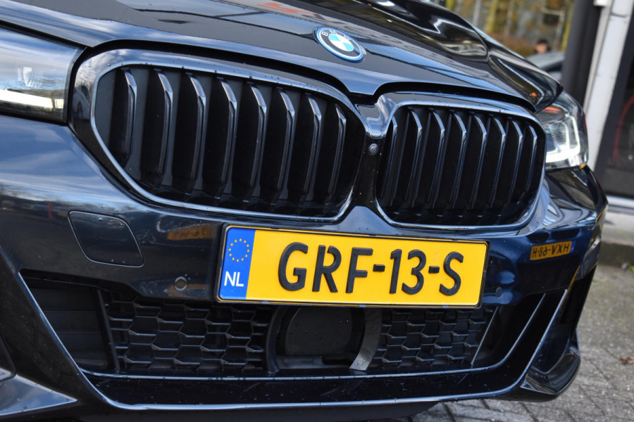 BMW 5 Serie 530e Business Edition Plus M-Pakket HUD Pano Kuipstoelen ACC H&K