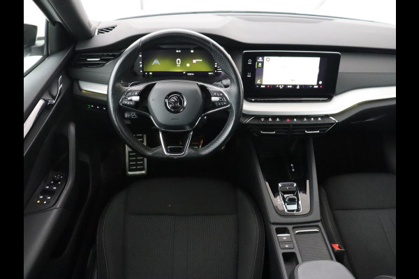 Škoda Octavia 1.0 e-TSI Sport | Adaptive cruise | Carplay | Side Assist | Sportstoelen | Stuurverwarming | Trekhaak | Navigatie | Parkeerhulp | Full LED | 18'' | Digital Cockpit | Climate control | Bluetooth