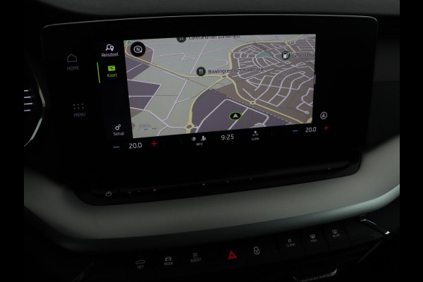 Škoda Octavia 1.0 e-TSI Sport | Adaptive cruise | Carplay | Side Assist | Sportstoelen | Stuurverwarming | Trekhaak | Navigatie | Parkeerhulp | Full LED | 18'' | Digital Cockpit | Climate control | Bluetooth