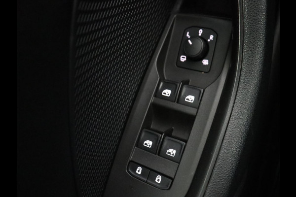 Škoda Octavia 1.0 e-TSI Sport | Adaptive cruise | Carplay | Side Assist | Sportstoelen | Stuurverwarming | Trekhaak | Navigatie | Parkeerhulp | Full LED | 18'' | Digital Cockpit | Climate control | Bluetooth