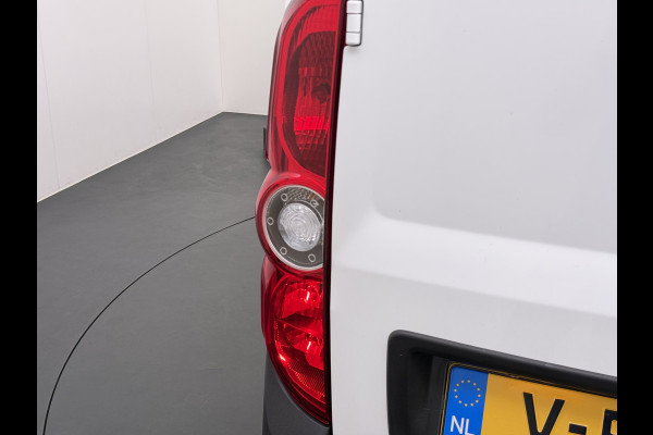 Opel Combo 1.6CDTi L2H1 Airco Navi Cruise Control Euro 6 Pdc Edition Schuifdeur Betonplex Vloer Lat om Lat Dealeronderhouden 1e Eigenaar Origineel Nederlandse Auto