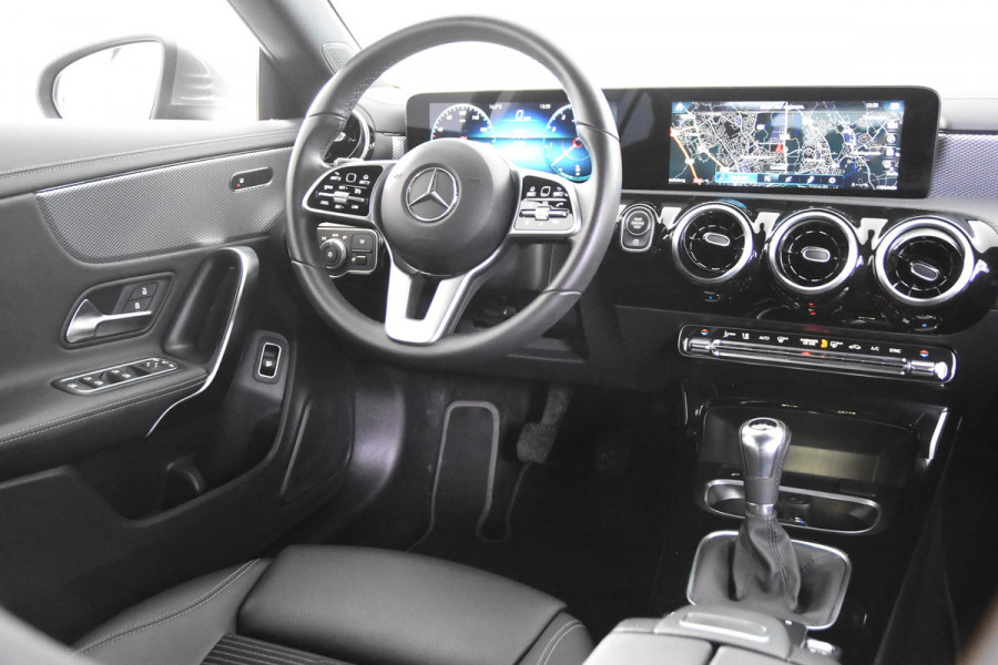 Mercedes-Benz CLA-Klasse 180 SB *1ste Eigenaar*Leer*Navigatie*Stoelverwarming*