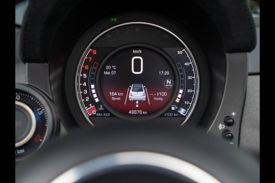 Abarth 595C Competizione 180PK / Carbon / Xenon / Koni / Brembo / Monza / Carplay
