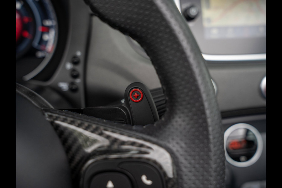Abarth 595C Competizione 180PK / Carbon / Xenon / Koni / Brembo / Monza / Carplay