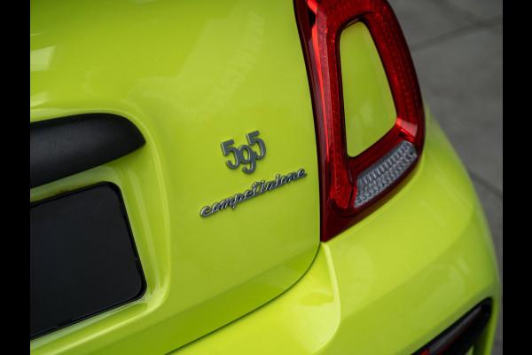 Abarth 595C Competizione 180PK / Carbon / Xenon / Koni / Brembo / Monza / Carplay