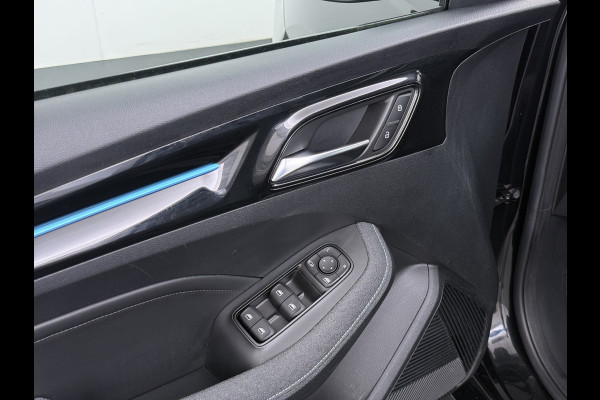 MG Mg5 electric Luxury 50kWh SOH 87% Leder+Verwarmd Adap.Cruise 360°Camera Navi Ecc Apple Carpay Android Auto Pdc Led Elek.Stoel Privacy Glas Lmv 17" DAB Isofix Origineel Nederlandse Auto