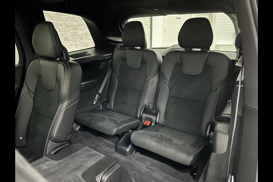 Volvo XC90 2.0 T8 Twin Engine AWD R-Design | 360 Camera | Panorama | Pilot-Assist | Head-Up | Memory | Keyless-Entry | 4-Zone Clima | Stoelverwarming V+A | Full-LED | Zonwering | Getint Glas | Zwarte Hemel | Dodehoek | Stuurverwarming |