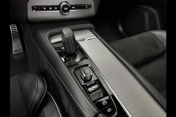 Volvo XC90 2.0 T8 Twin Engine AWD R-Design | 360 Camera | Panorama | Pilot-Assist | Head-Up | Memory | Keyless-Entry | 4-Zone Clima | Stoelverwarming V+A | Full-LED | Zonwering | Getint Glas | Zwarte Hemel | Dodehoek | Stuurverwarming |