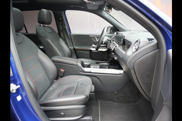 Mercedes-Benz Glb 200 AMG PREMIUM PLUS | PANORAMA | WIDESCREEN | MULTIBEAM | TREKHAAK | 360 CAMERA | NL-AUTO!!