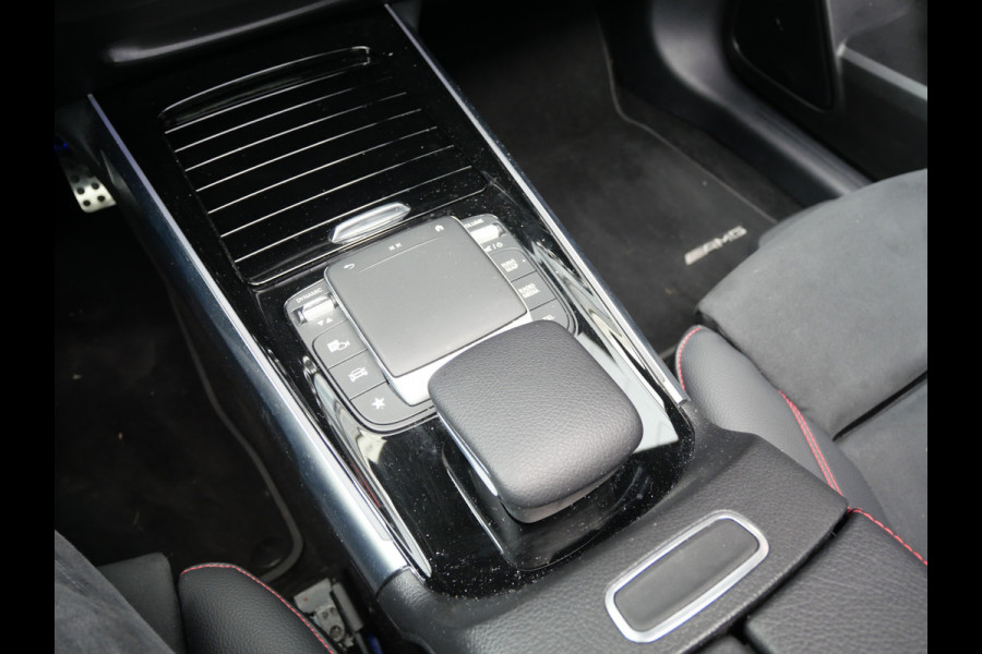Mercedes-Benz Glb 200 AMG PREMIUM PLUS | PANORAMA | WIDESCREEN | MULTIBEAM | TREKHAAK | 360 CAMERA | NL-AUTO!!