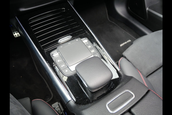 Mercedes-Benz Glb 200 AMG PREMIUM PLUS | PANORAMA | WIDESCREEN | MULTIBEAM | TREKHAAK | 360 CAMERA | NL-AUTO!!