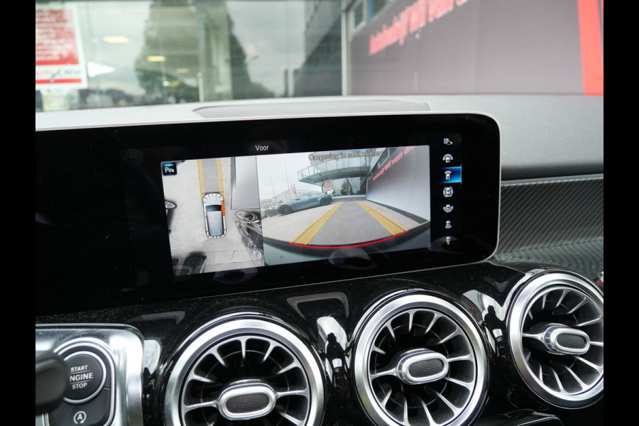 Mercedes-Benz Glb 200 AMG PREMIUM PLUS | PANORAMA | WIDESCREEN | MULTIBEAM | TREKHAAK | 360 CAMERA | NL-AUTO!!
