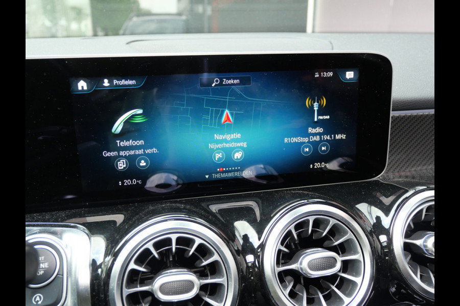Mercedes-Benz Glb 200 AMG PREMIUM PLUS | PANORAMA | WIDESCREEN | MULTIBEAM | TREKHAAK | 360 CAMERA | NL-AUTO!!