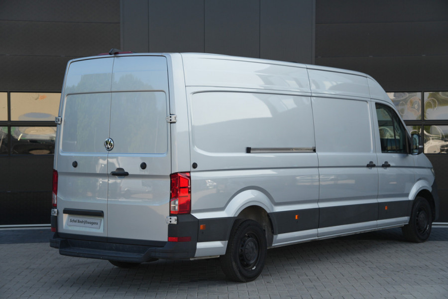 Volkswagen Crafter 35 2.0 TDI L4H3 140pk Automaat - ACC - LED - Geveerde Stoel - Carplay - Camera - Betimmering - Rijklaar