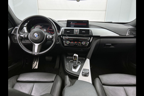 BMW 3 Serie Touring 318i M Sport Corporate Lease Automaat (GROOT-NAVIGATIE, TREKHAAK, STOELVERWARMING, LED, GOED ONDERHOUDEN)