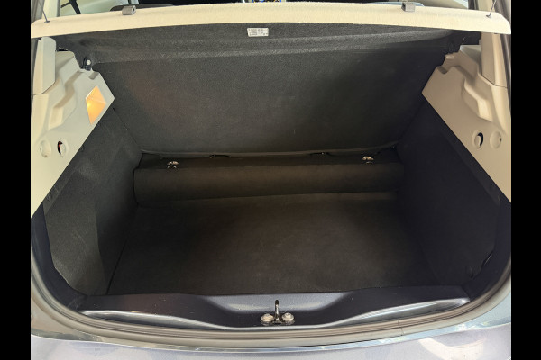 Renault ZOE R90 41 kWh (Huur Accu) Navigatie | Clima | 16" | Cruise control | Bluetooth | Dealer onderhouden!