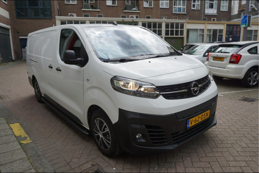 Opel Vivaro-e L3H1 Innovation 75 kWh | 5/26 beurt | SOH 92% | Dodehoek | HUD | Apple | Camera | PDC v+a | Navi | Opel dealer onderhouden