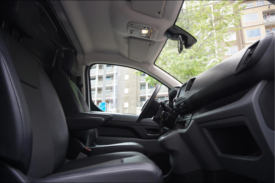 Opel Vivaro-e L3H1 Innovation 75 kWh | 5/26 beurt | SOH 92% | Dodehoek | HUD | Apple | Camera | PDC v+a | Navi | Opel dealer onderhouden