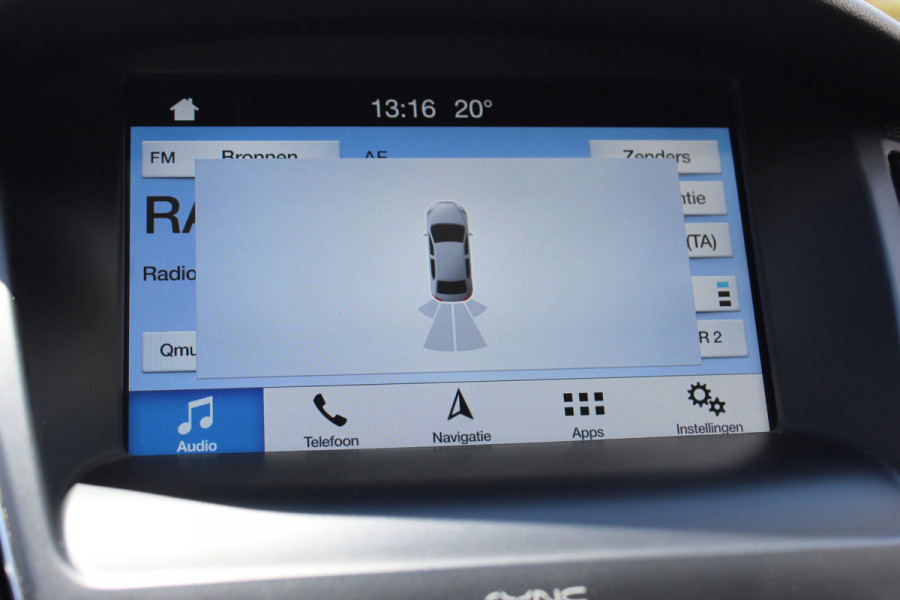 Ford FOCUS Wagon 1.0 Lease Edition , 125pk Airco , Cruise, Trekhaak ,Stoel,Stuur en Voorruitverwarming LM velgen , Bluetooth , Navigatie